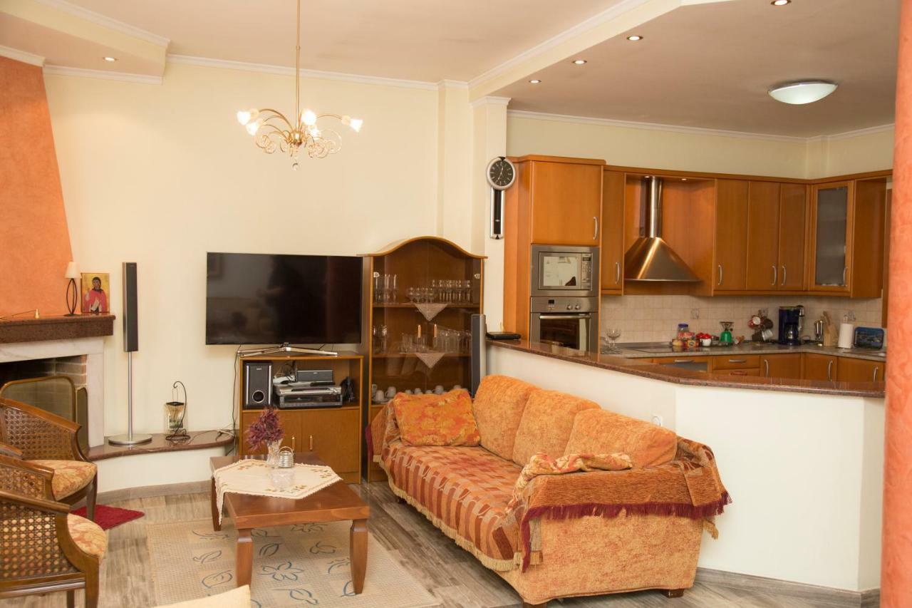 Veta'S Spacious Central Apartment เซเรส ภายนอก รูปภาพ